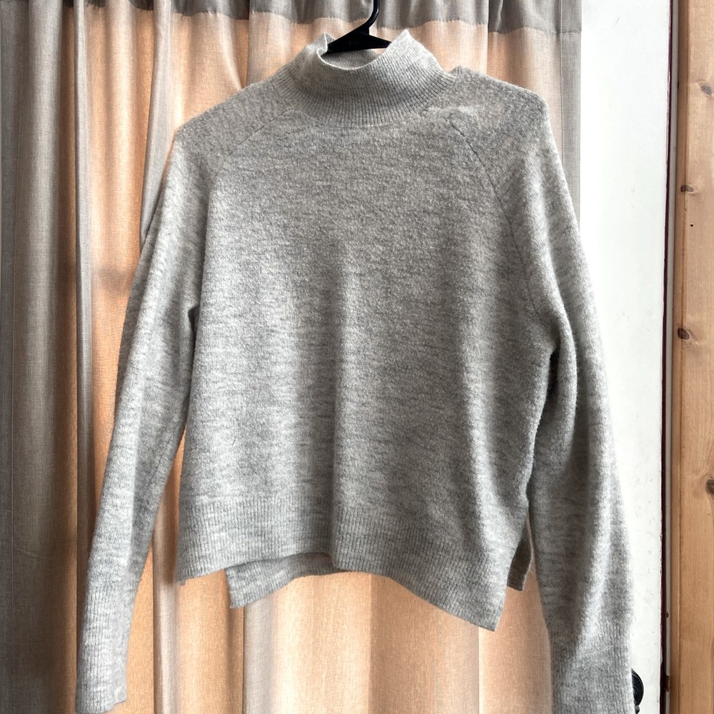 H&M Grey Sweater
